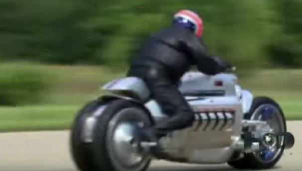 時速約676km 世界最速のバイク『TOMAHAWK』がヤバいｗｗｗｗｗ（画像・動画有） / Dodge Tomahawk vs Dodge Viper