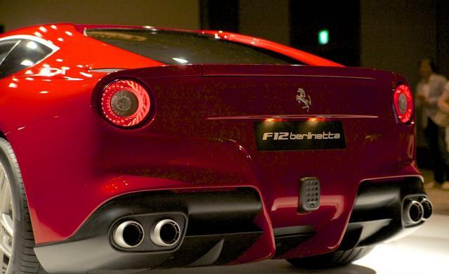全損ボロボロのフェラーリF12ベルリネッタ(新車3000万円)の値段ワロタｗｗｗｗｗｗｗｗｗ ※画像あり※