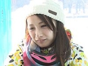 悠希めい　茉莉もも　他　スキー場に訪れた素人カップルの彼女をＭＭ号内で寝取って中出し（thisav）